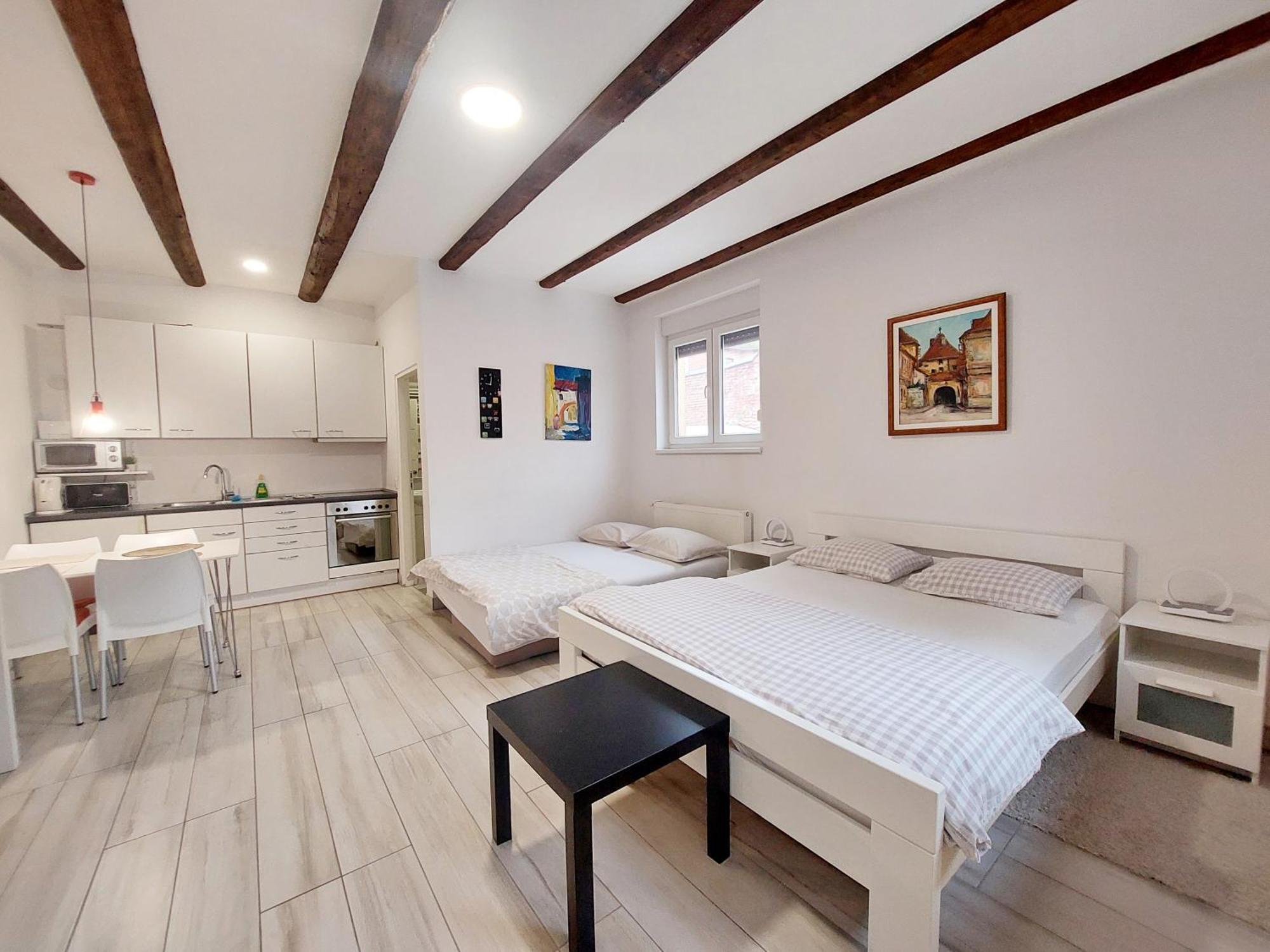 זאגרב Home Away From Home - Apartment Ilica מראה חיצוני תמונה