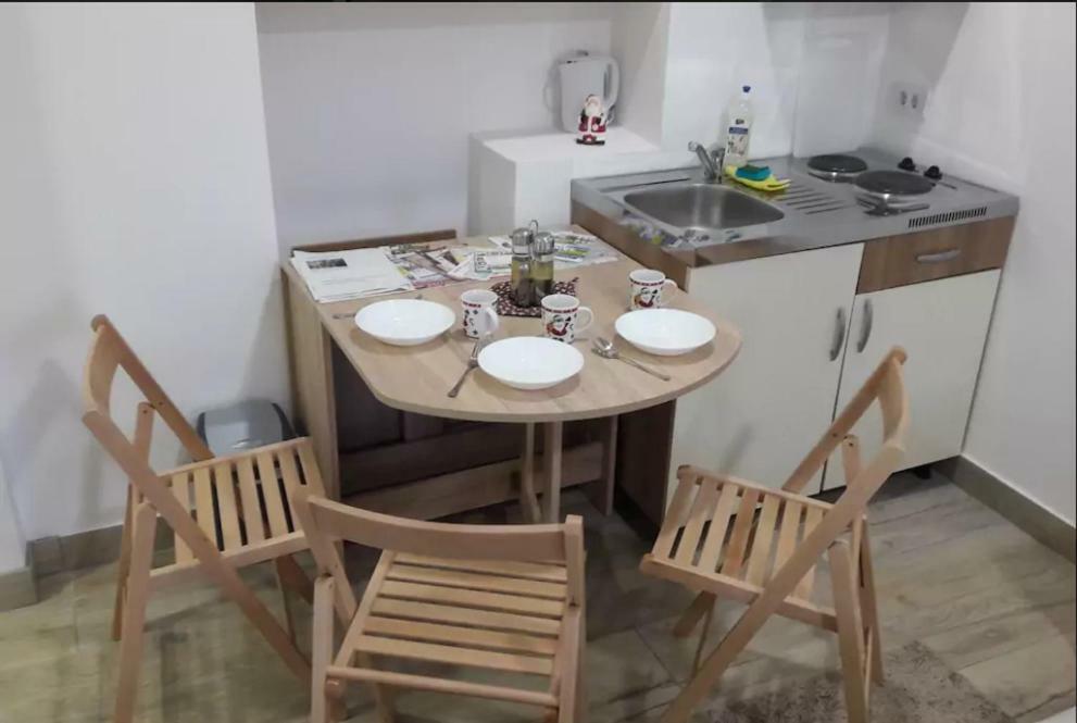 זאגרב Home Away From Home - Apartment Ilica מראה חיצוני תמונה